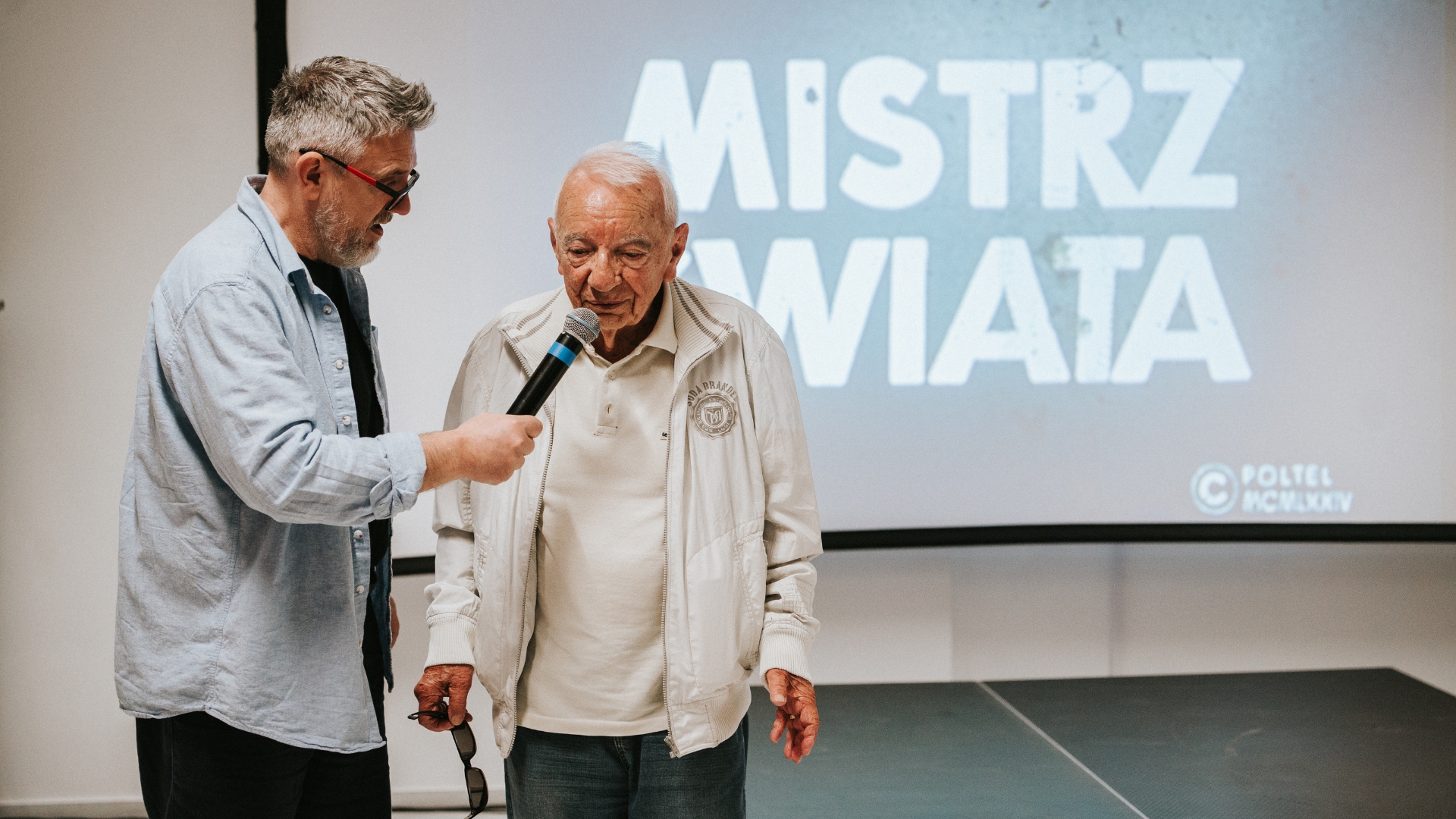 DOKUMENT CZY SCIENCE FICTION? | MAREK PIESTRAK